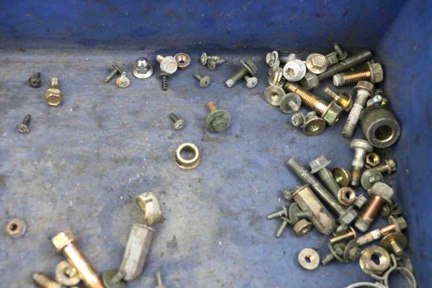 photo de SAC VISSERIE VIS KYMCO PEOPLE S 125 (2000 - 2008) - Autre angle de vue