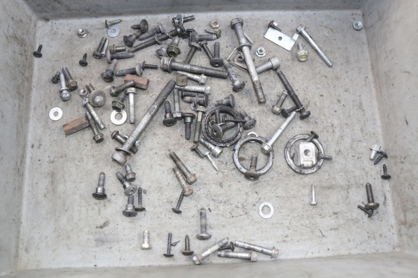 photo de SAC VISSERIE VIS PIAGGIO LIBERTY 4T 50 (2009 - 2015) - Vue principale