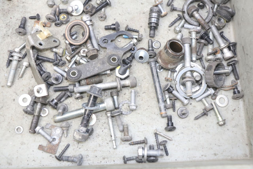 photo de SAC VISSERIE VIS PIAGGIO LIBERTY IGET S 125 (2016 - 2020) - Zoom état d’usage