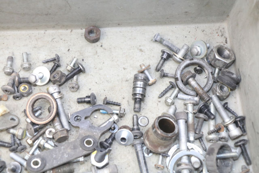 photo de SAC VISSERIE VIS PIAGGIO LIBERTY IGET S 125 (2016 - 2020) - Autre angle de vue