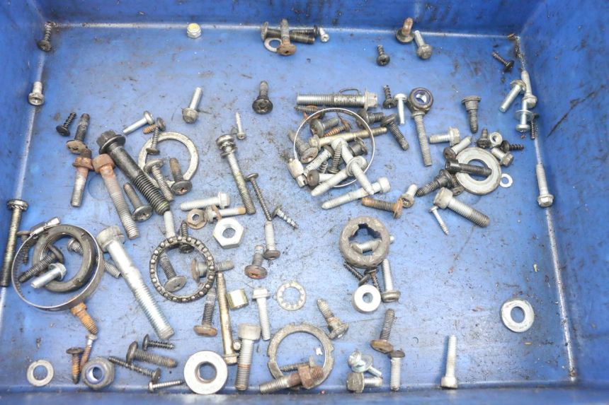 photo de SAC VISSERIE VIS PIAGGIO LIBERTY 125 (2009 - 2013) - Détail de la pièce