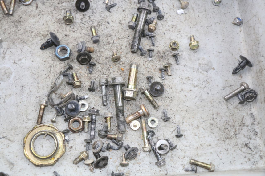 photo de SAC VISSERIE VIS KYMCO LIKE 2T 50 (2009 - 2018) - Zoom état d’usage