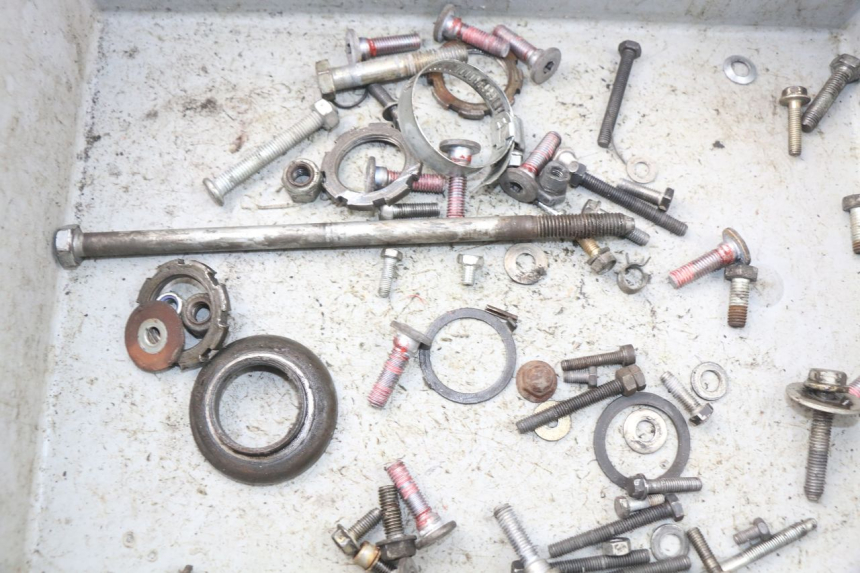 photo de SAC VISSERIE VIS PEUGEOT LUDIX 50 (2005 - 2007) - Détail de la pièce