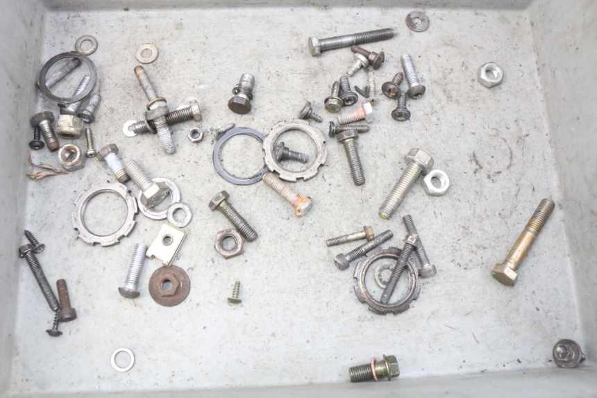 photo de SAC VISSERIE VIS PEUGEOT LUDIX 50 (2008 - 2017) - Détail de la pièce