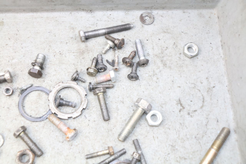 photo de SAC VISSERIE VIS PEUGEOT LUDIX 50 (2008 - 2017) - Zoom état d’usage