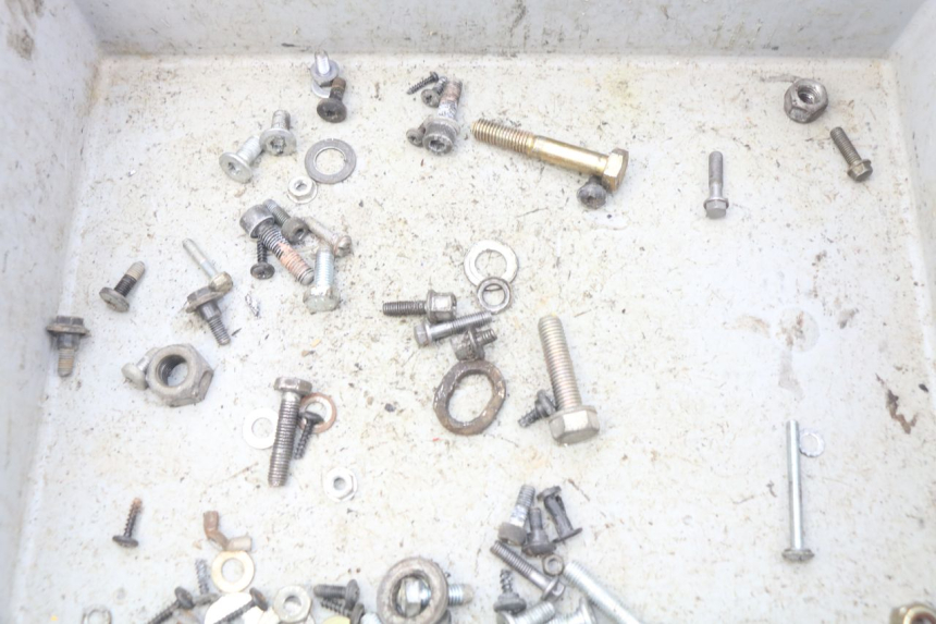 photo de SAC VISSERIE VIS PEUGEOT LUDIX 50 (2005 - 2007) - Zoom état d’usage