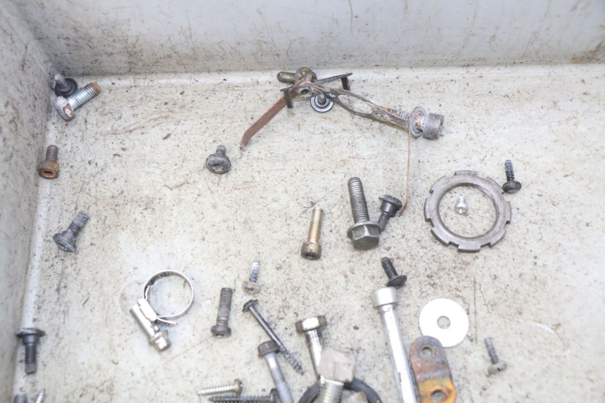 photo de SAC VISSERIE VIS PEUGEOT LUDIX 50 (2008 - 2017) - Autre angle de vue