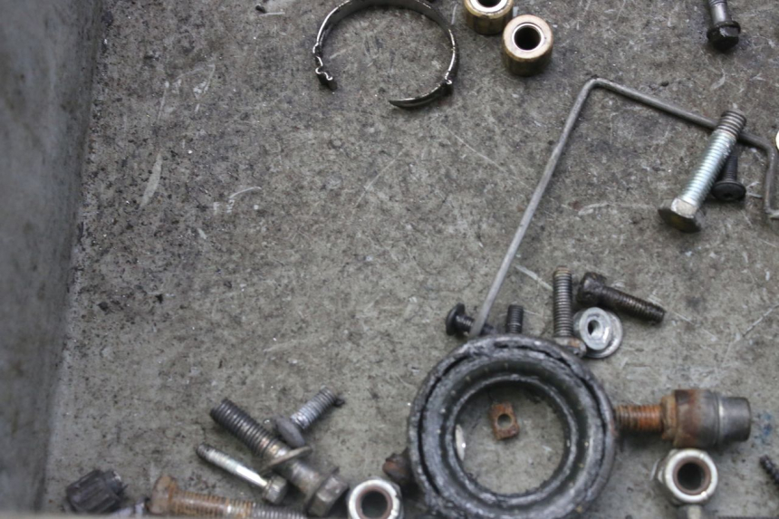 photo de SAC VISSERIE VIS PEUGEOT LUDIX 50 (2008 - 2017) - Détail de la pièce