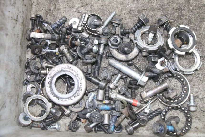 photo de SAC VISSERIE VIS MBK OVETTO ONE 2T 50 (2013 - 2017) - Vue principale