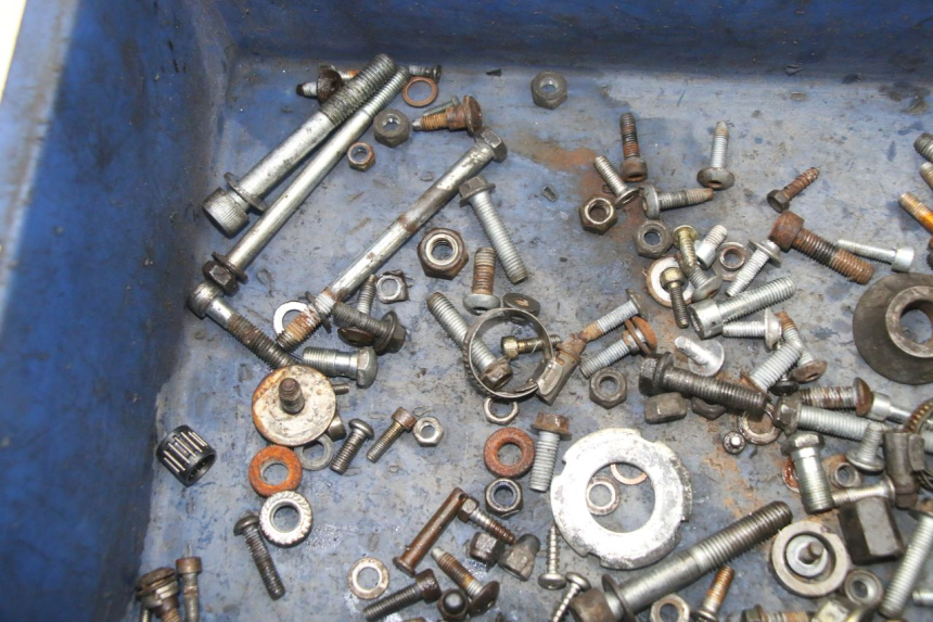 photo de SAC VISSERIE VIS MBK X-LIMIT XLIMIT 50 (2007 - 2012) - Détail de la pièce