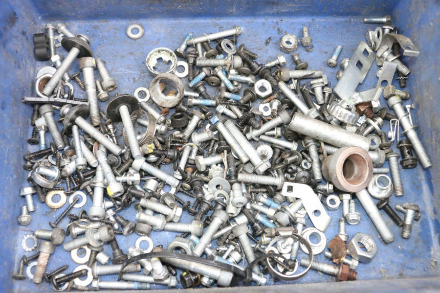 photo de SAC VISSERIE VIS PIAGGIO MP3 HPE 350 (2018 - 2020) - Détail de la pièce