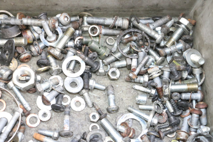 photo de SAC VISSERIE VIS PIAGGIO MP3 RL 250 (2006 - 2010) - Vue d’ensemble