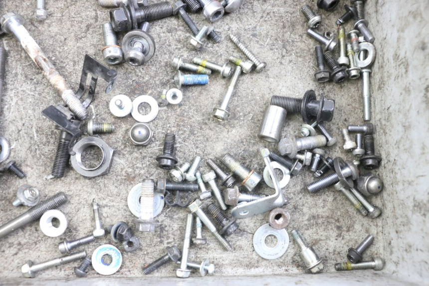 photo de SAC VISSERIE VIS YAMAHA MT-07 MT07 ABS 700 (2014 - 2017) - Zoom état d’usage