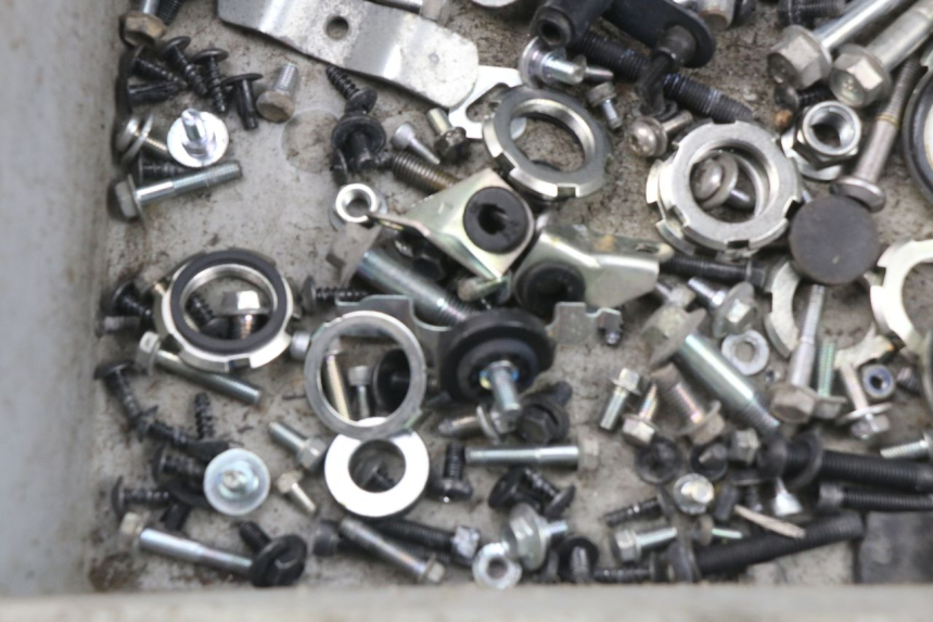 photo de SAC VISSERIE VIS MBK MW TRYPTIK 125 (2017 - 2022) - Détail de la pièce