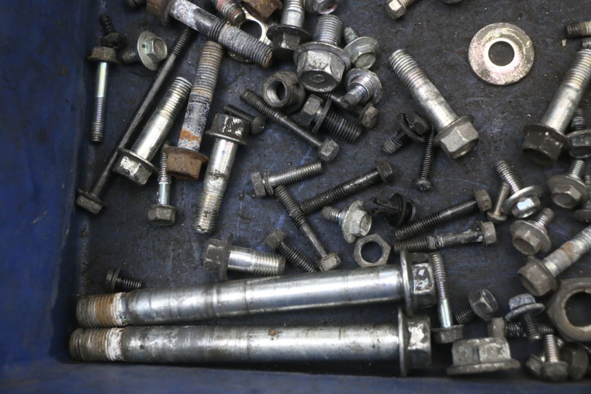 photo de SAC VISSERIE VIS MBK MW TRYPTIK 125 (2014 - 2016) - Autre angle de vue