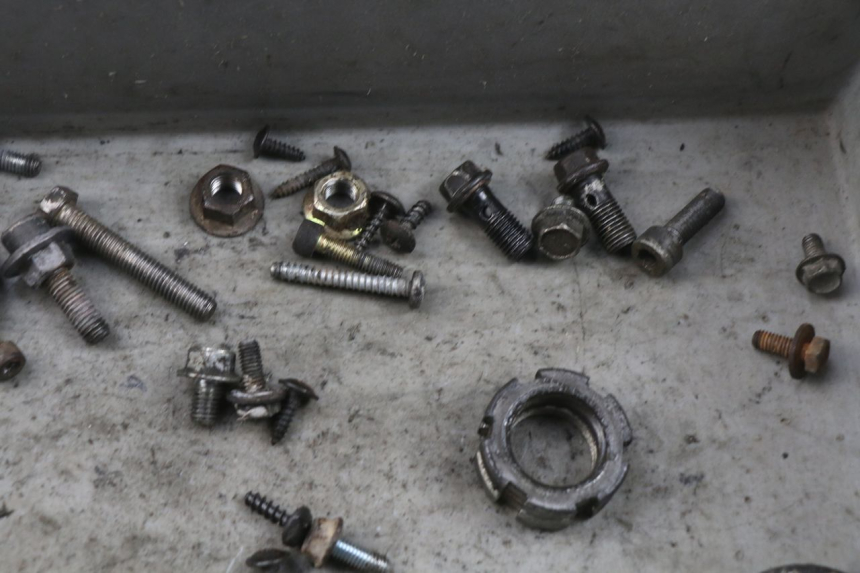 photo de SAC VISSERIE VIS YAMAHA NEO'S NEOS 2T 50 (2007 - 2017) - Autre angle de vue