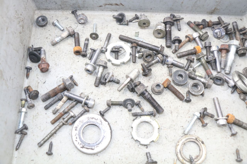 photo de SAC VISSERIE VIS YAMAHA NEOS NEO'S 4T 50 (2008 - 2016) - Détail de la pièce