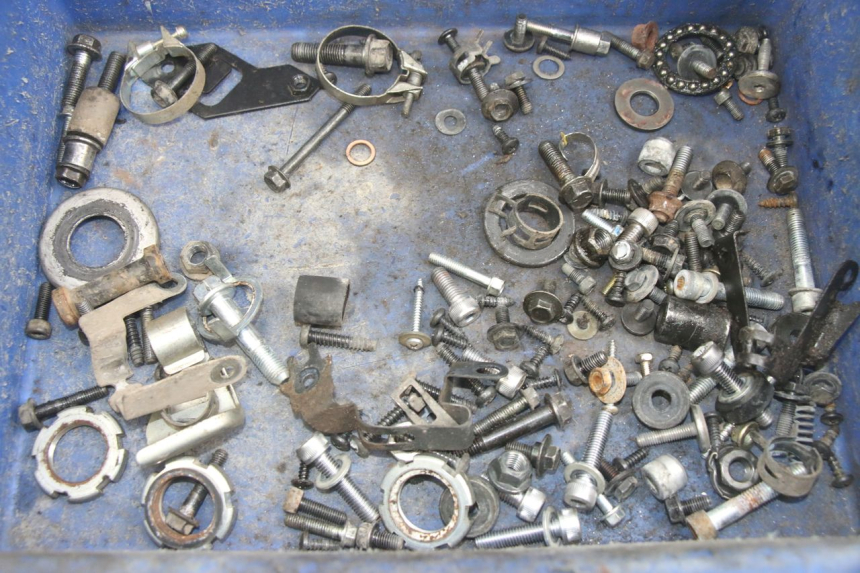 photo de SAC VISSERIE VIS YAMAHA NEOS NEO'S 4T 50 (2008 - 2016) - Détail de la pièce