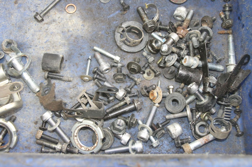 photo de SAC VISSERIE VIS YAMAHA NEOS NEO'S 4T 50 (2008 - 2016) - Zoom état d’usage