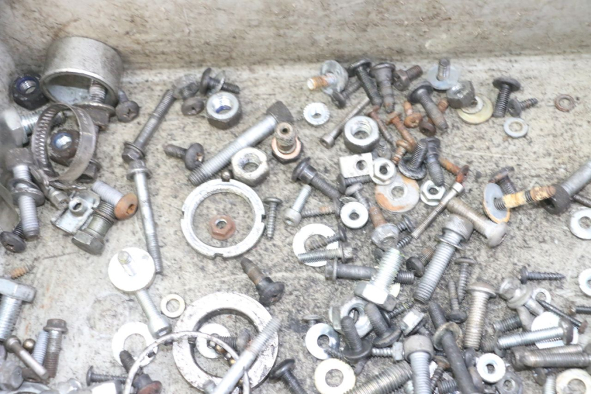 photo de SAC VISSERIE VIS GILERA NEXUS 125 (2009 - 2013) - Détail de la pièce