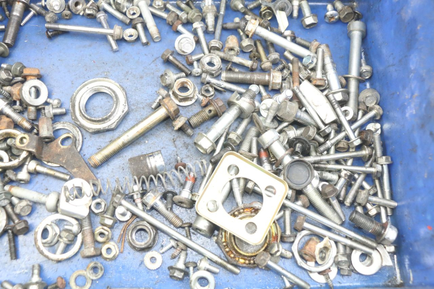 photo de SAC VISSERIE VIS HONDA NHX LEAD 110 (2008 - 2010) - Détail de la pièce