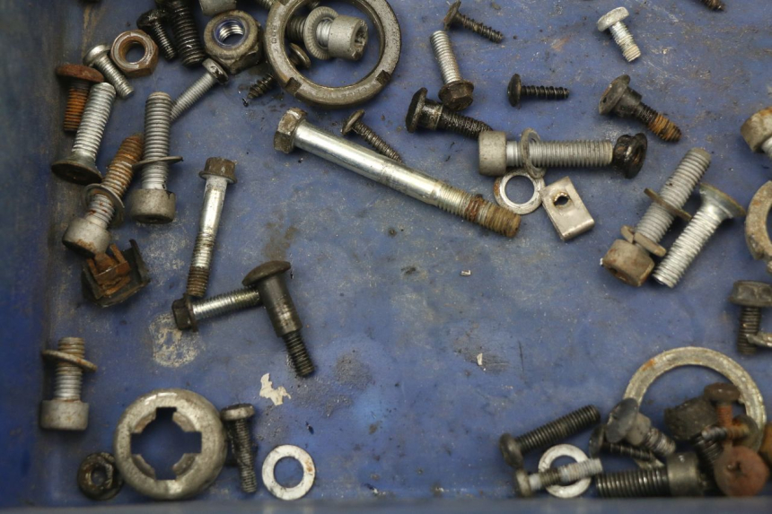 photo de SAC VISSERIE VIS PIAGGIO NRG 50 (2004 - 2017) - Détail de la pièce