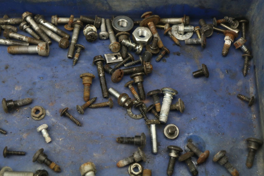 photo de SAC VISSERIE VIS PIAGGIO NRG 50 (2004 - 2017) - Autre angle de vue