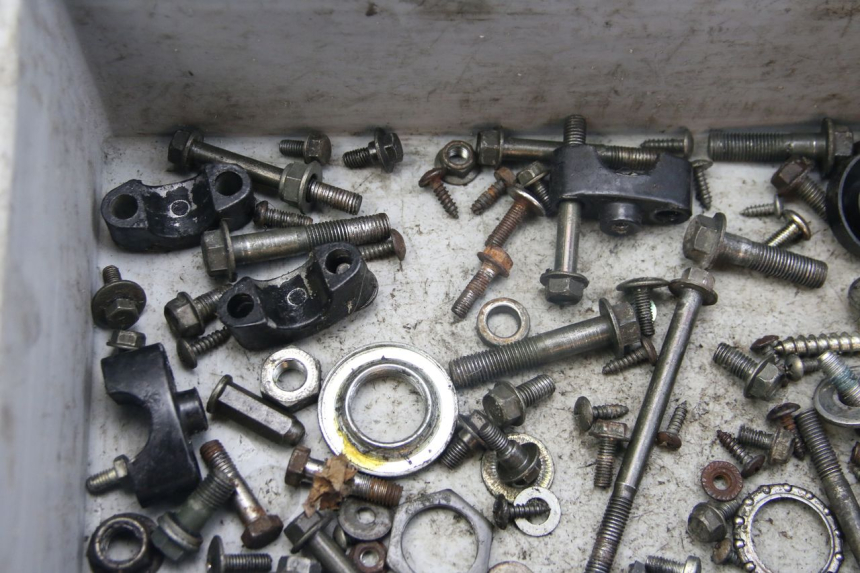 photo de SAC VISSERIE VIS SELECT UP OCTALIS 125 (2007 - 2012) - Points de fixation