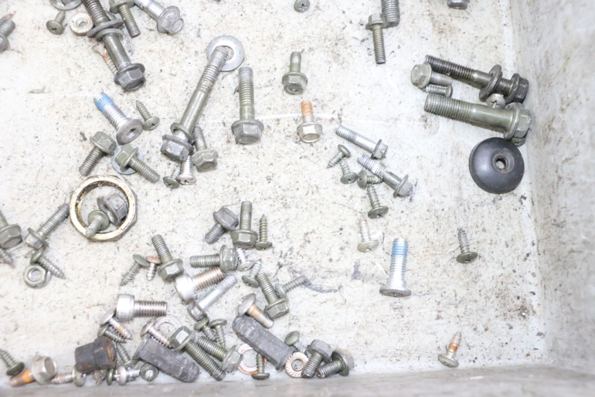 photo de SAC VISSERIE VIS JM MOTORS OLDIES GT 4T 50 (2018 - 2025) - Gros plan technique