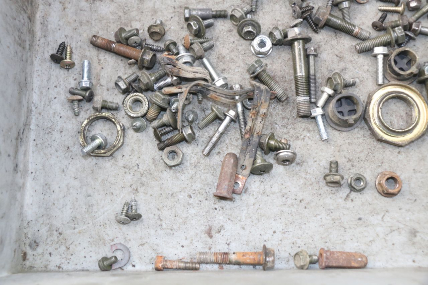 photo de SAC VISSERIE VIS SYM ORBIT 2 4T 50 (2008 - 2017) - Zoom état d’usage