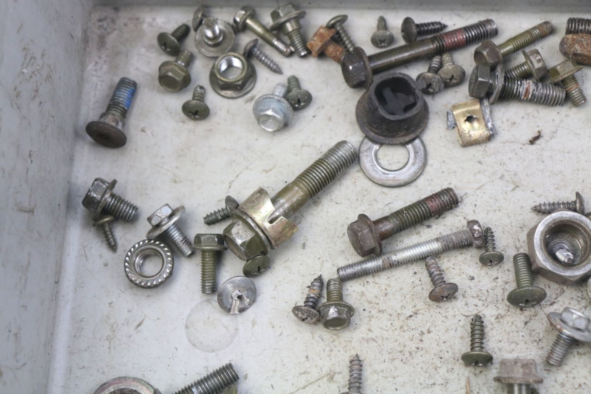 photo de SAC VISSERIE VIS SYM ORBIT 2 4T 50 (2008 - 2017) - Gros plan technique