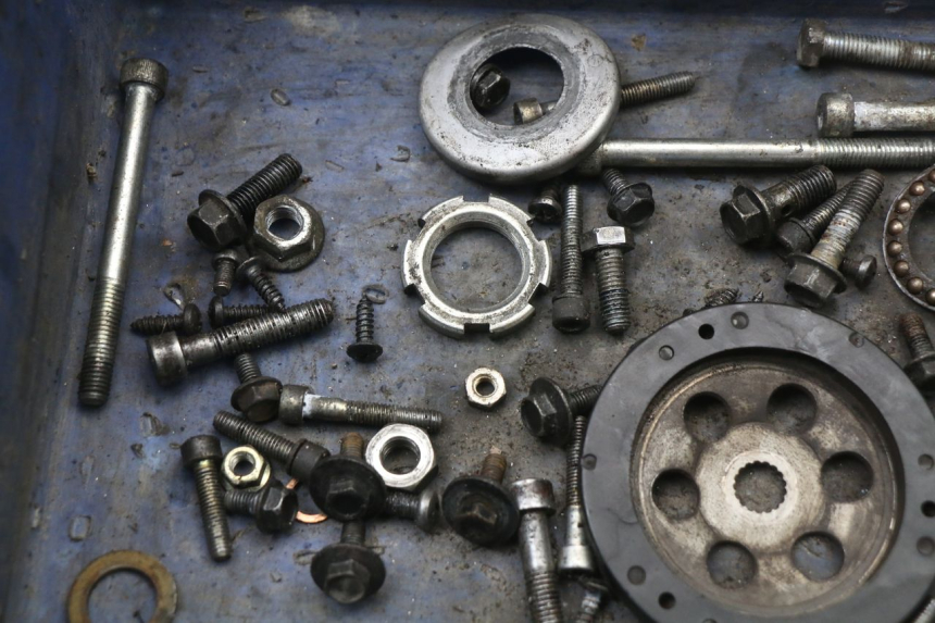 photo de SAC VISSERIE VIS MBK OVETTO 2T 50 (2007 - 2017) - Détail de la pièce