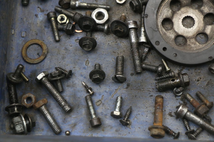 photo de SAC VISSERIE VIS MBK OVETTO 2T 50 (2007 - 2017) - Autre angle de vue