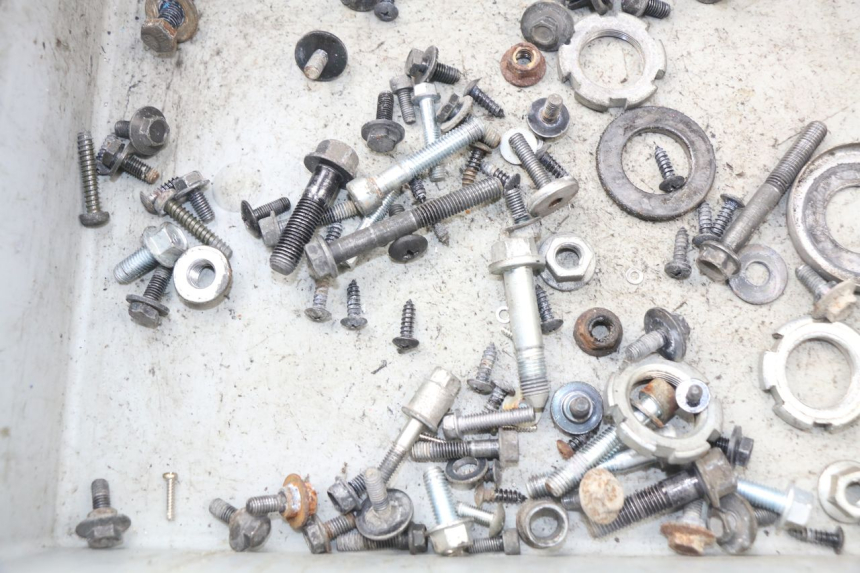 photo de SAC VISSERIE VIS MBK OVETTO 4T 50 (2008 - 2016) - Zoom état d’usage