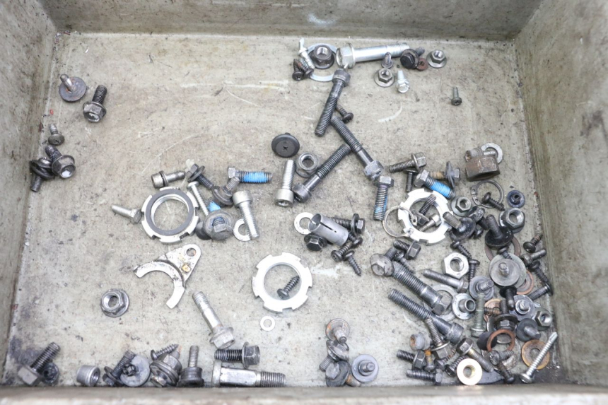 photo de SAC VISSERIE VIS MBK OVETTO ONE 2T 50 (2013 - 2017) - Détail de la pièce