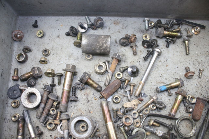 photo de SAC VISSERIE VIS KYMCO PEOPLE 250 (2004 - 2008) - Autre angle de vue