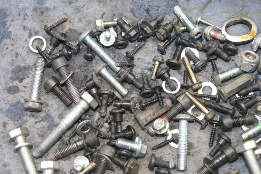 photo de SAC VISSERIE VIS PEUGEOT CITYSTAR 2T 50 (2018 - 2021) - Détail de la pièce