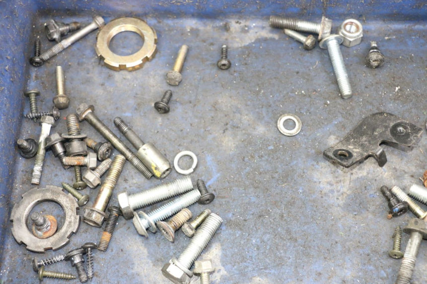 photo de SAC VISSERIE VIS PEUGEOT CITYSTAR 50 (2013 - 2017) - Zoom état d’usage