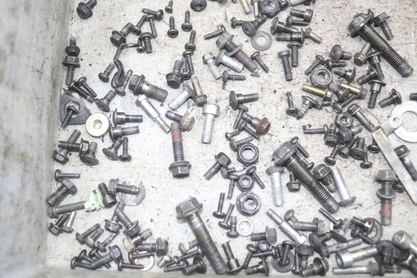 photo de SAC VISSERIE VIS PEUGEOT DJANGO 125 (2014 - 2017) - Autre angle de vue