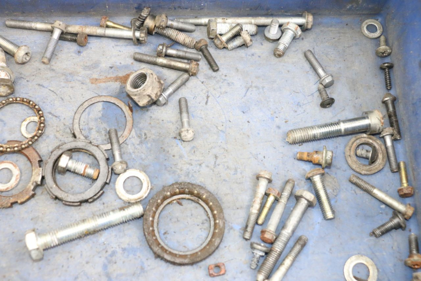 photo de SAC VISSERIE VIS PEUGEOT LUDIX 50 (2008 - 2017) - Zoom état d’usage