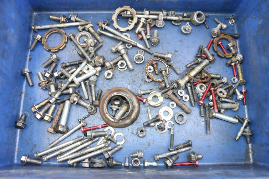 photo de SAC VISSERIE VIS PEUGEOT TKR TREKKER FURIOUS 50 (2005 - 2014) - Vue principale