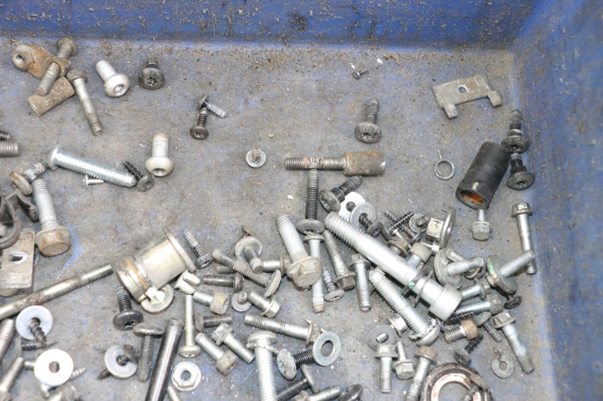 photo de SAC VISSERIE VIS PIAGGIO LIBERTY IGET 4T 50 (2021 - 2025) - Autre angle de vue