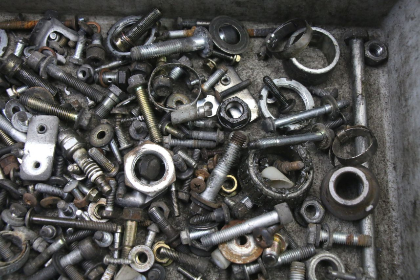 photo de SAC VISSERIE VIS PIAGGIO X8 125 (2004 - 2007) - Zoom état d’usage