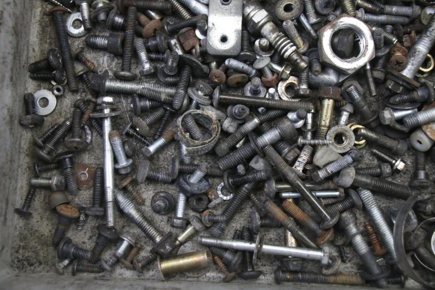 photo de SAC VISSERIE VIS PIAGGIO X8 125 (2004 - 2007) - Autre angle de vue