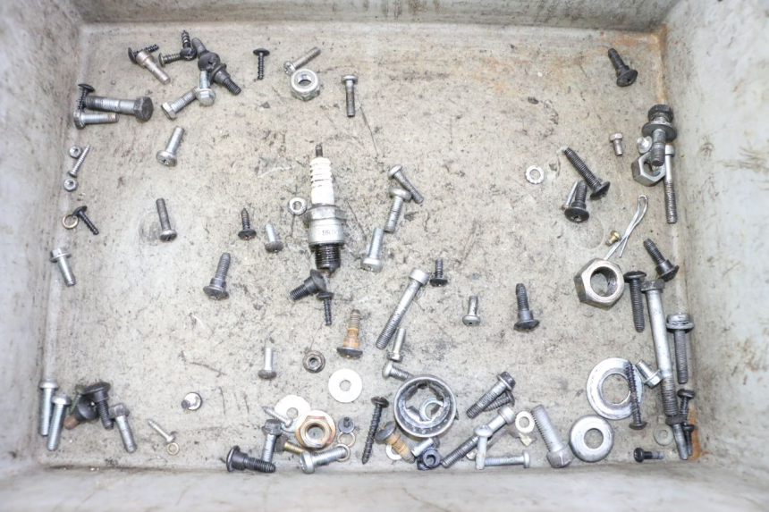 photo de SAC VISSERIE VIS PIAGGIO ZIP 2T 50 (2009 - 2019) - Vue principale