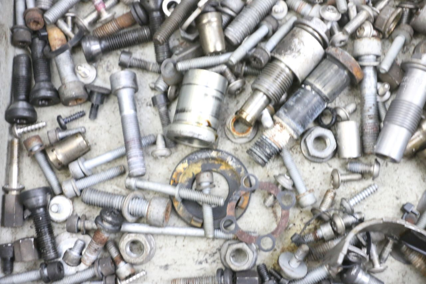 photo de SAC VISSERIE VIS BMW R RT ABS 1200 (2010 - 2014) - Gros plan technique