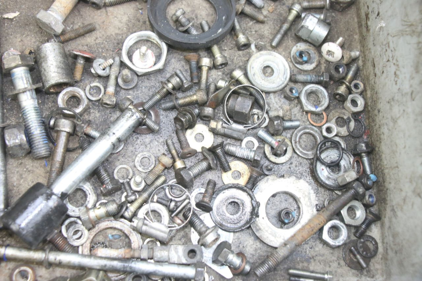 photo de SAC VISSERIE VIS GILERA RK 50 (1996 - 1999) - Zoom état d’usage