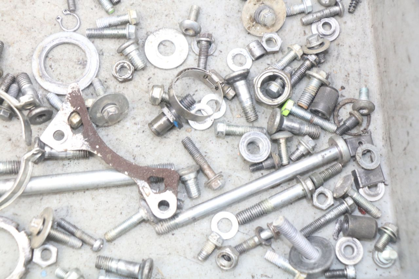 photo de SAC VISSERIE VIS SUZUKI RM-Z RMZ 250 (2010 - 2016) - Autre angle de vue