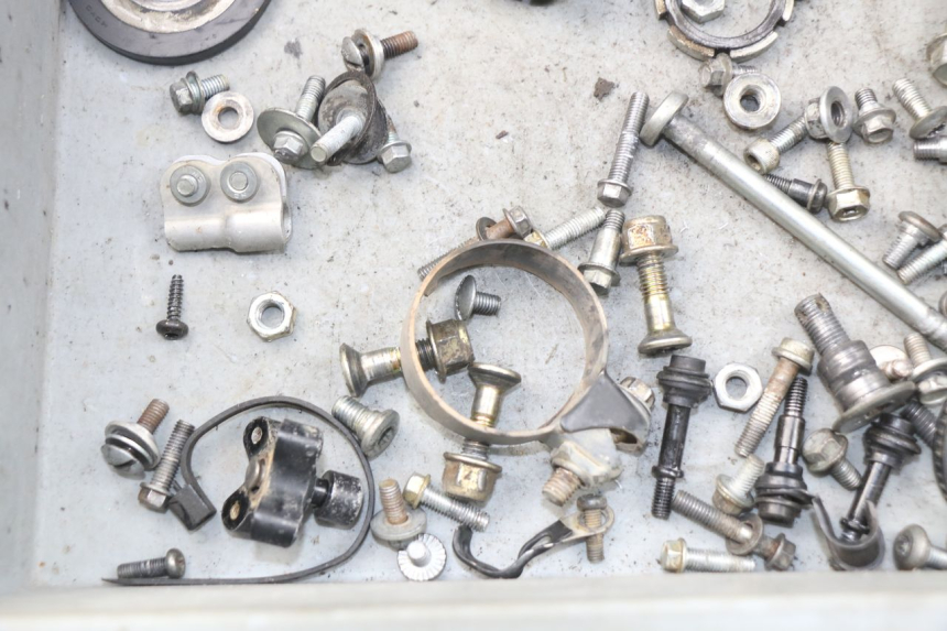 photo de SAC VISSERIE VIS SUZUKI RMZ RM-Z 450 (2008 - 2011) - Autre angle de vue