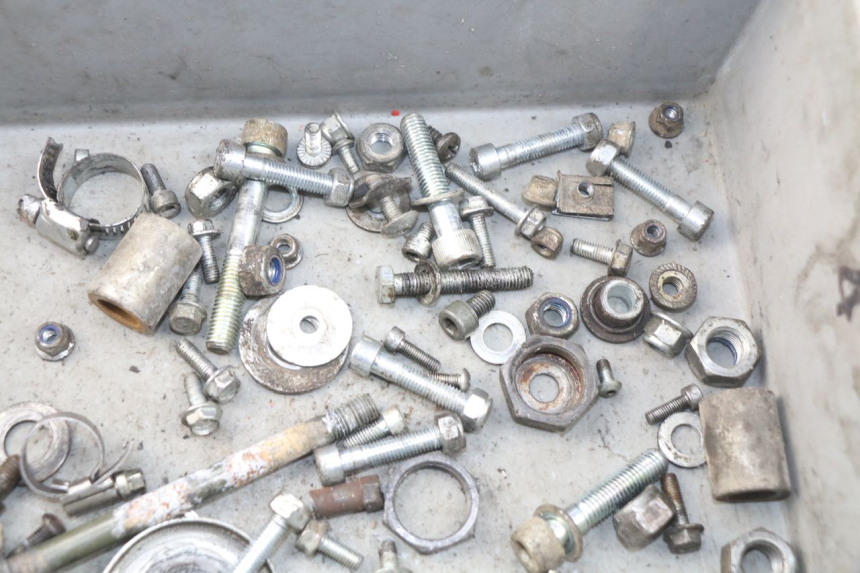 photo de SAC VISSERIE VIS RIEJU RR 50 (1998 - 2007) - Zoom état d’usage